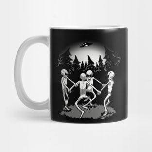 The Alien Dance - Dancing Retro Cartoon Aliens Mug